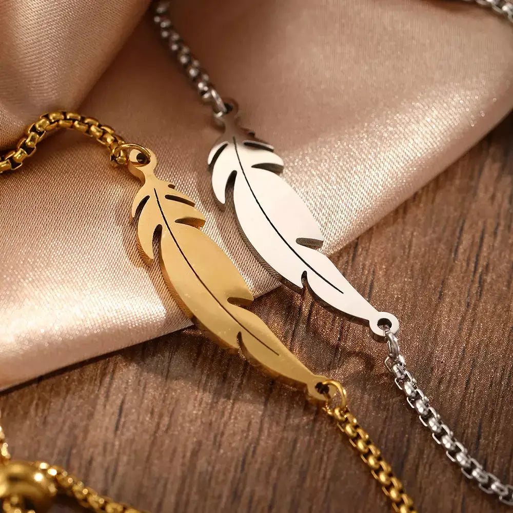feather bracelete,
women’s bracelet,
stainless steel bracelete,
feather charm bracelete,
gold feather bracelet,
silver feather bracelete,
adjustable women’s bracelet,
minimalist bracelet for women